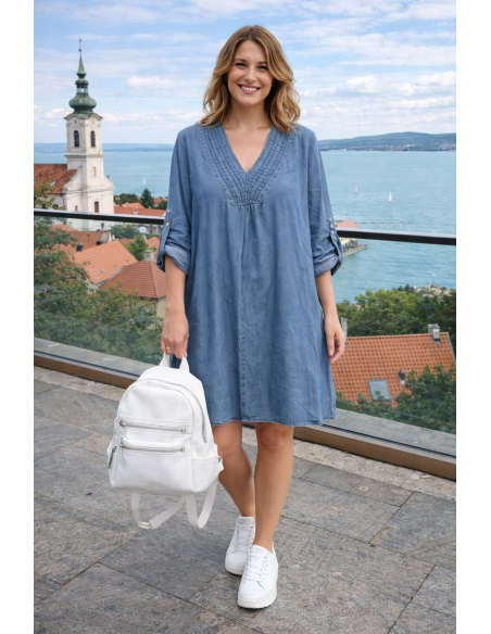 Farmer ruha V nyakú